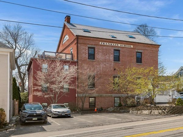 348 Maplewood Avenue, Unit 1, Portsmouth, NH 03801