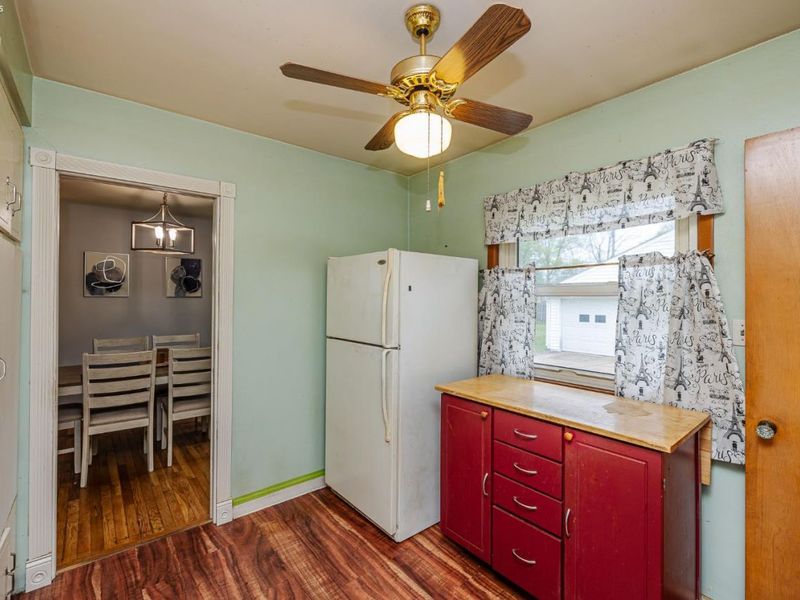 6833 Maplewood Road, Parma, OH 44130 Photo 13
