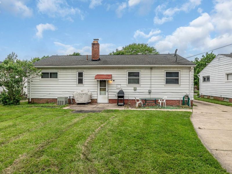 6833 Maplewood Road, Parma, OH 44130 Photo 33