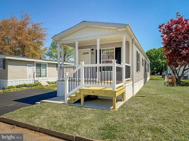3402 CLAYTON DRIVE, MORRISVILLE, PA 19067