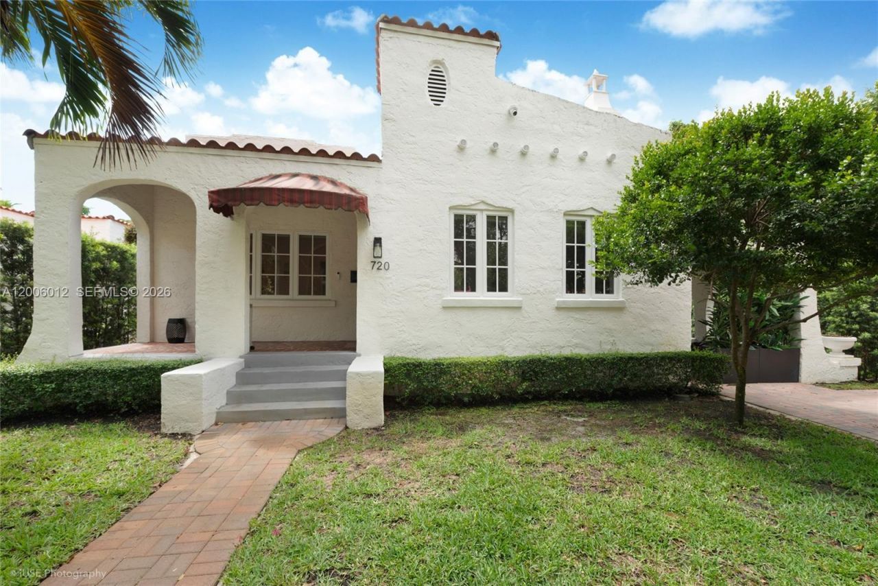 720 Minorca Ave, Unit -, Coral Gables, FL 33134 Photo