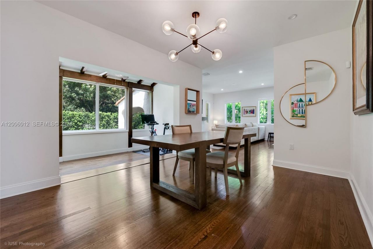 720 Minorca Ave, Unit -, Coral Gables, FL 33134 Photo