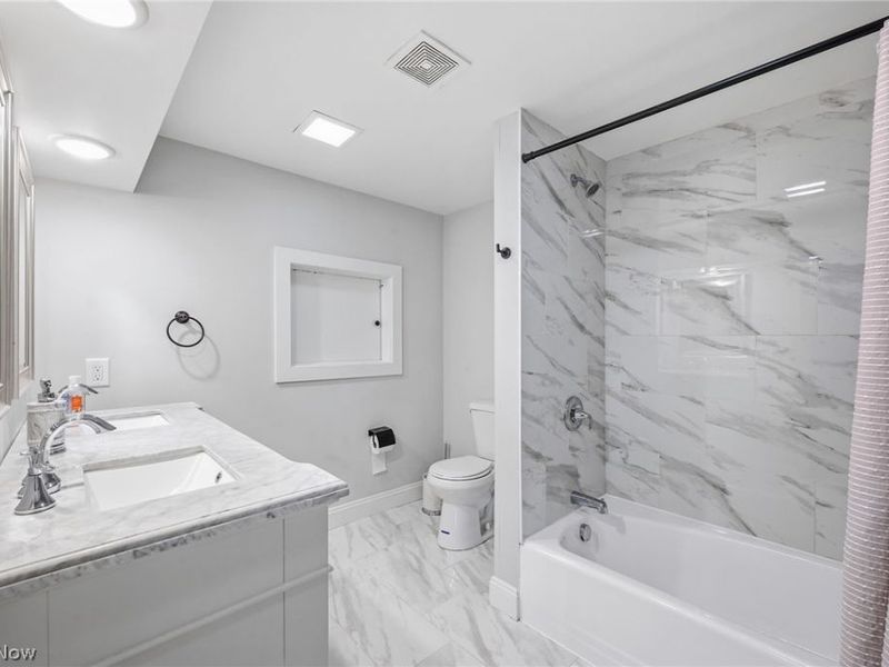 24042 Greenlawn Avenue, Beachwood, OH 44122 Photo 30