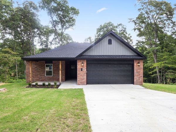 3 Grampian Circle , Bella Vista, AR 72715