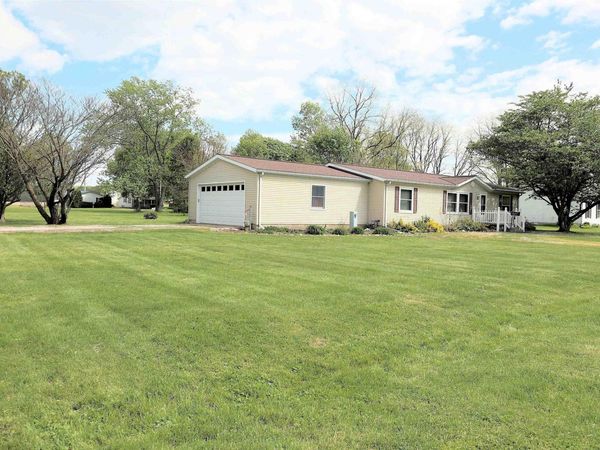 586 N Jackson Street, Andrews, IN 46702