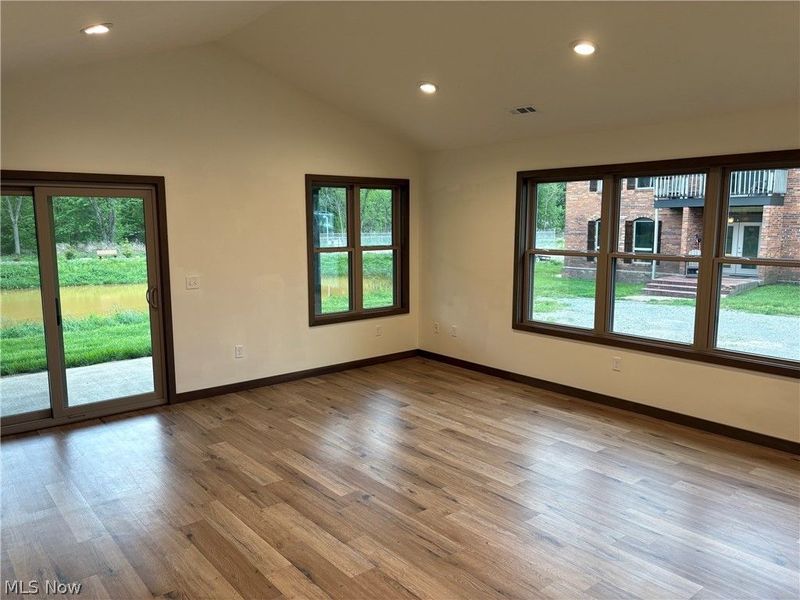 2723 Barnhill Road SE, New Philadelphia, OH 44663 Photo 3