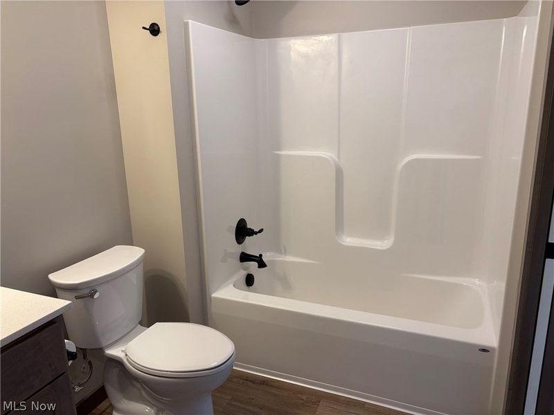 2723 Barnhill Road SE, New Philadelphia, OH 44663 Photo 8