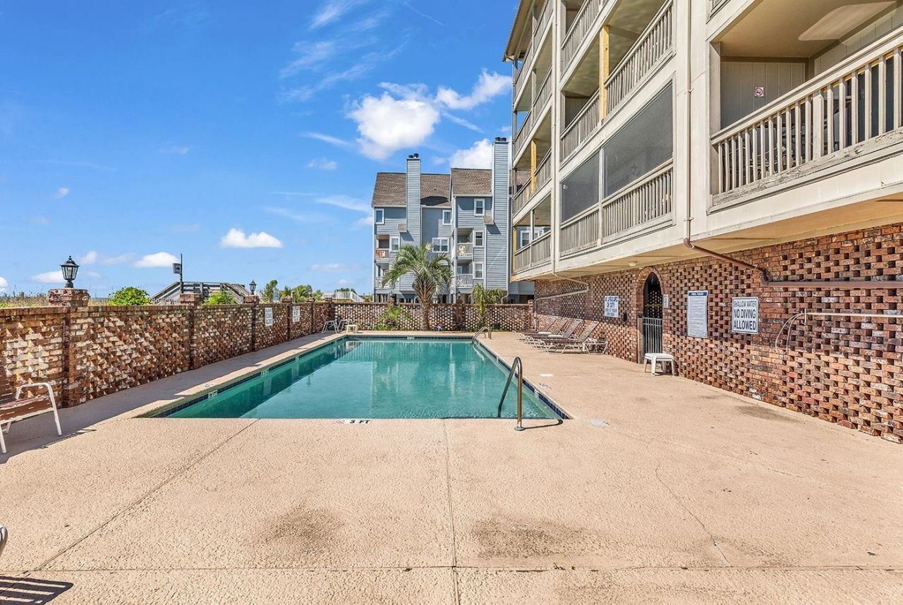 811 N Ocean Blvd.  Photo 33