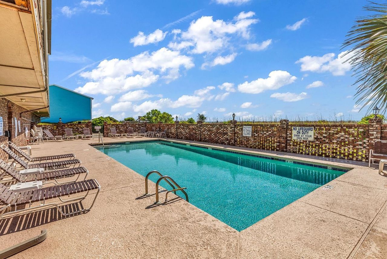811 N Ocean Blvd.  Photo 35