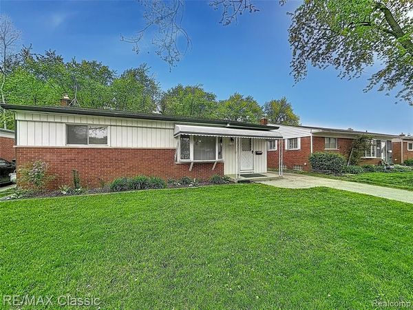 25070 Hayes Street , Taylor, MI 48180