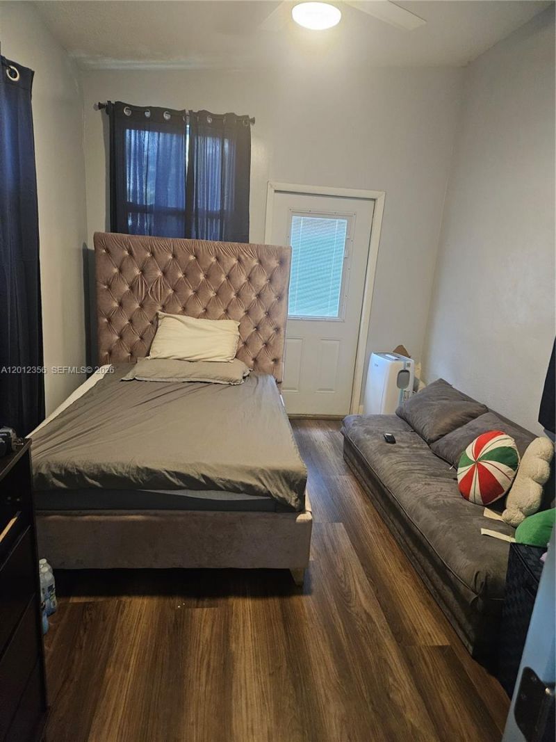 2231 NW 4th Ter , Miami, FL 33125 Photo
