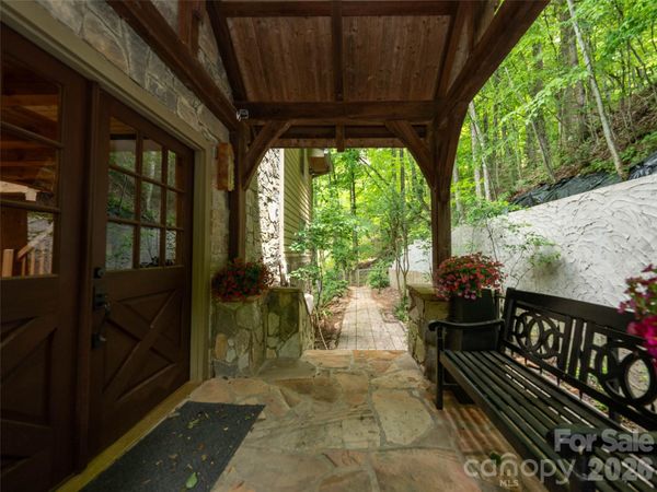 82 Red Oak Drive, Mills River, NC 28759