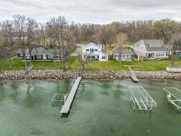 21468 County Highway 20 , Pelican Rapids, MN 56572