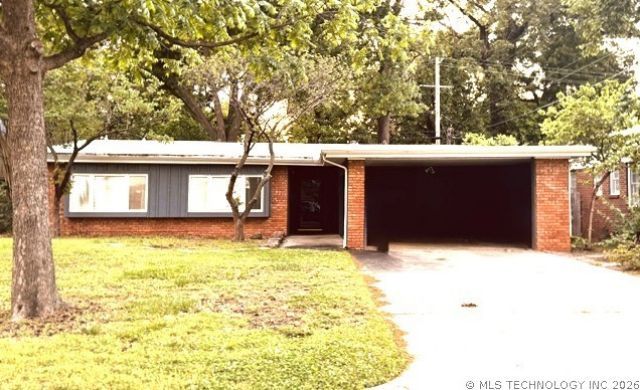 5238 S Marion Avenue, Tulsa, OK 74135 Main Photo
