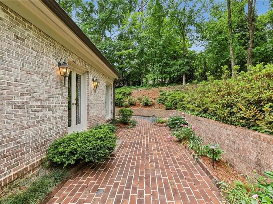 Property Image 37