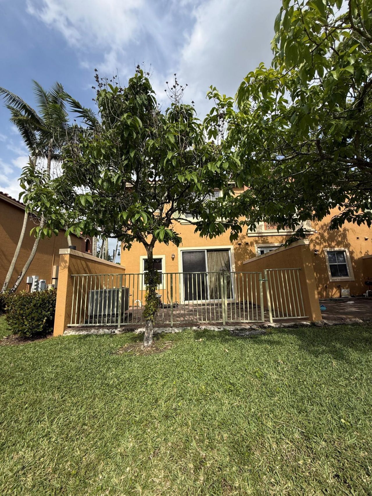 1064 SW 144th Avenue, Unit 807, Pembroke Pines, FL 33027 Photo