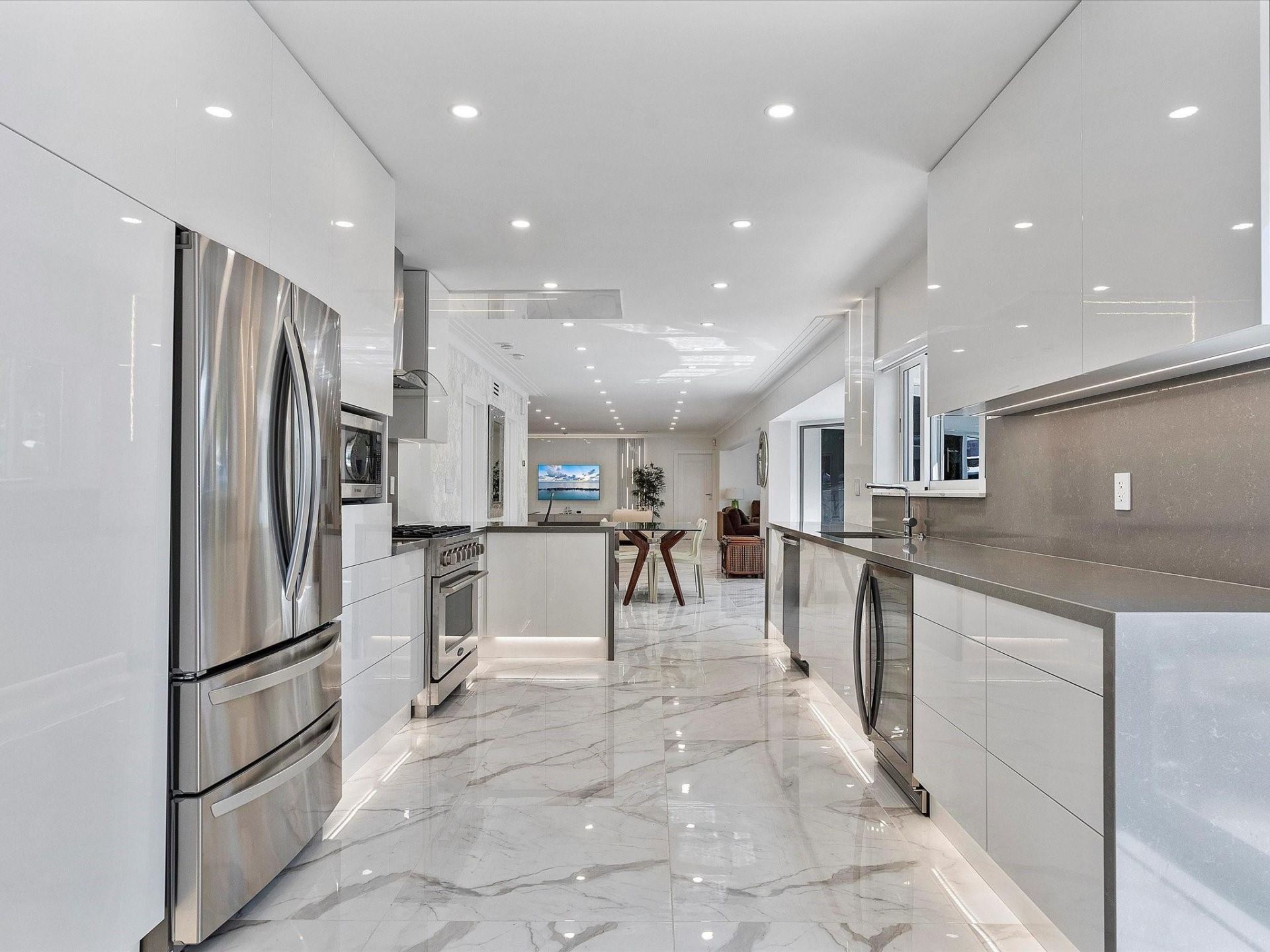 207 Royal Palm Drive, Fort Lauderdale, FL 33301 Photo
