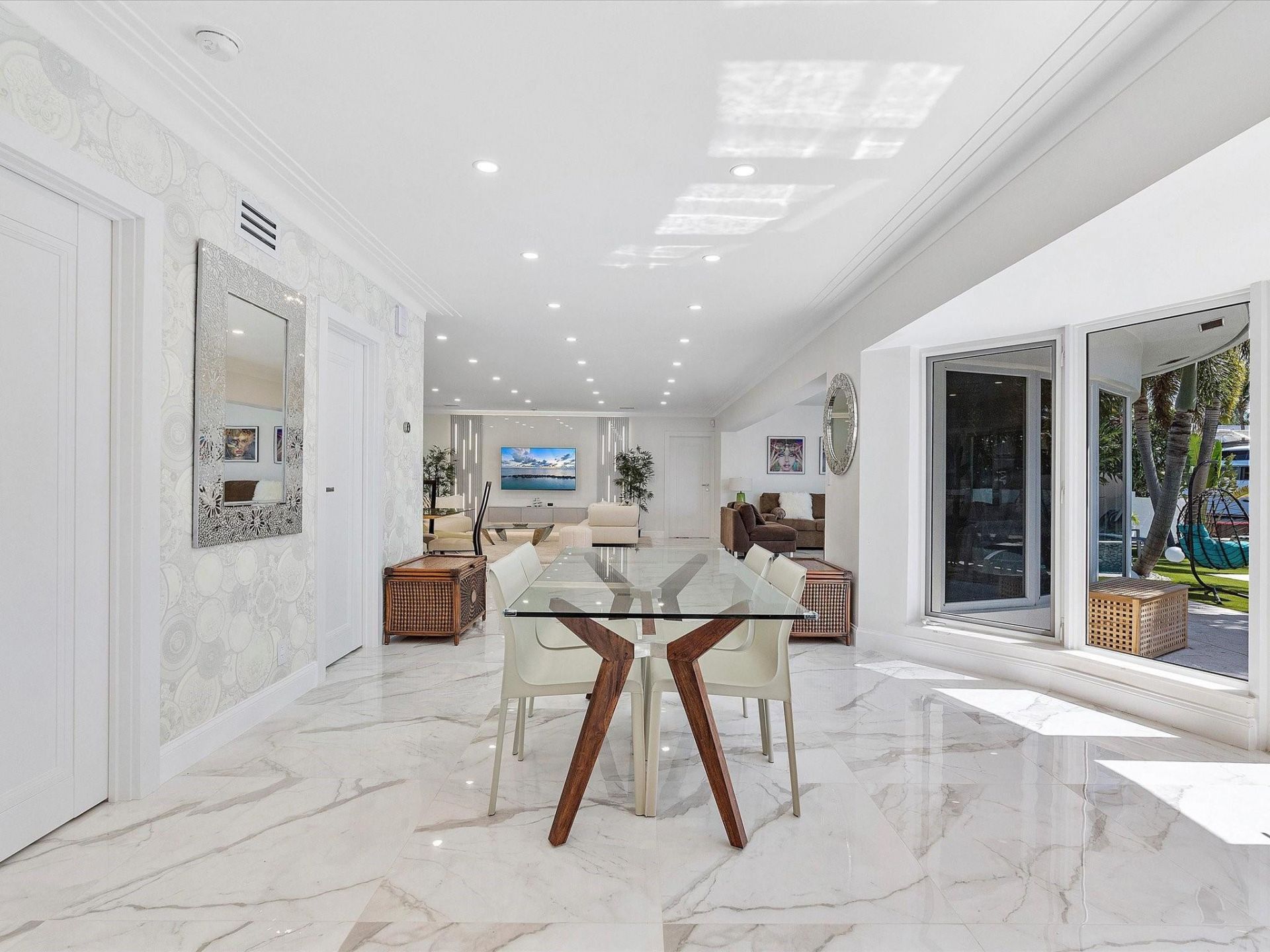 207 Royal Palm Drive, Fort Lauderdale, FL 33301 Photo