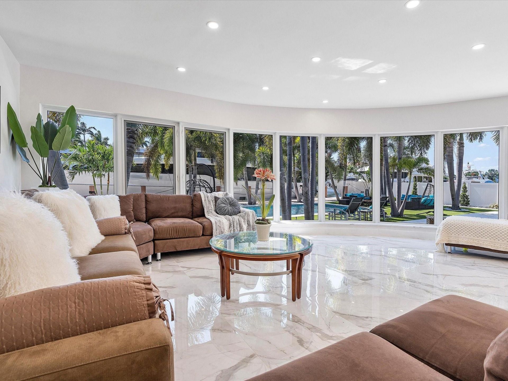 207 Royal Palm Drive, Fort Lauderdale, FL 33301 Photo