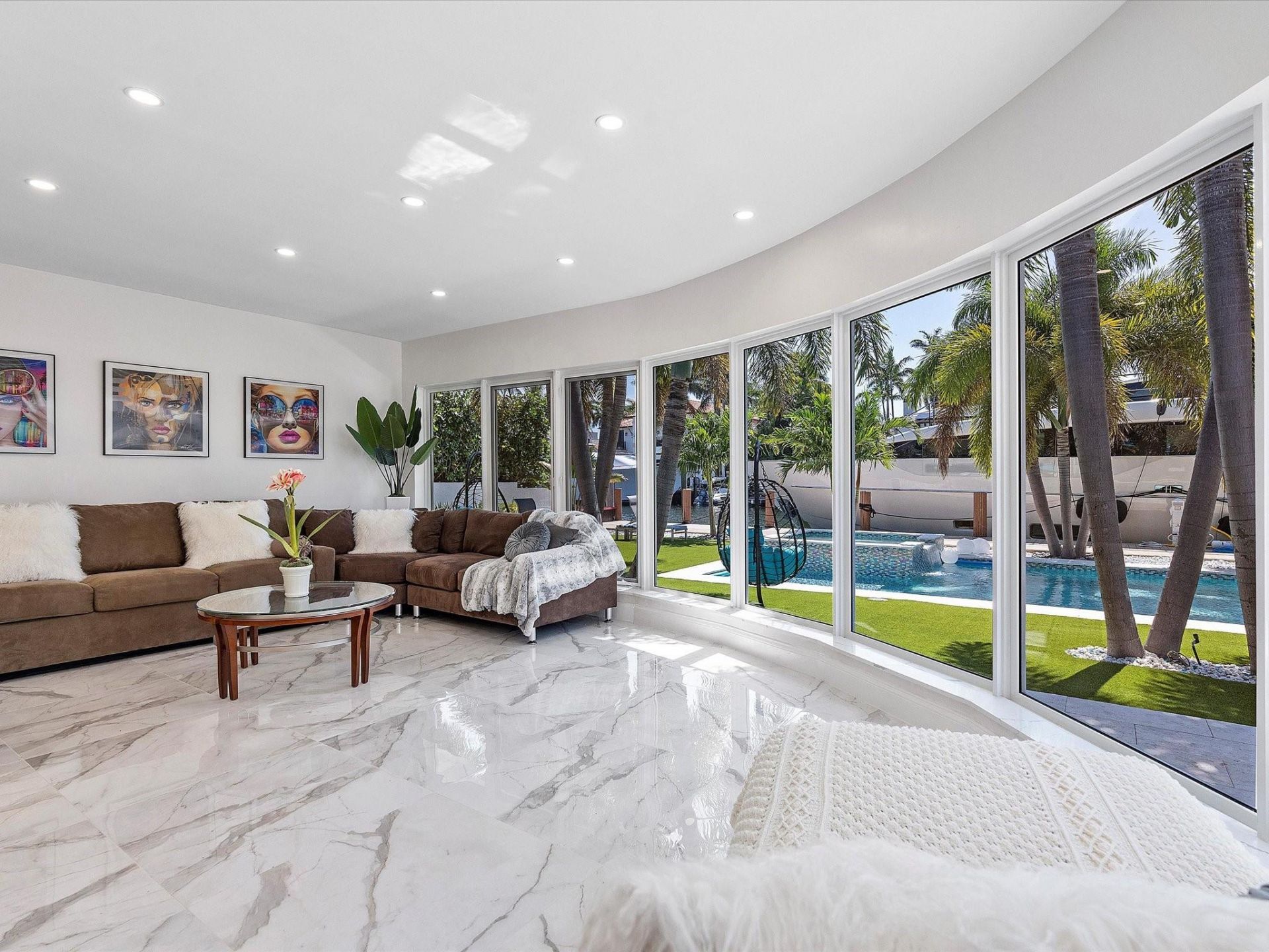 207 Royal Palm Drive, Fort Lauderdale, FL 33301 Photo