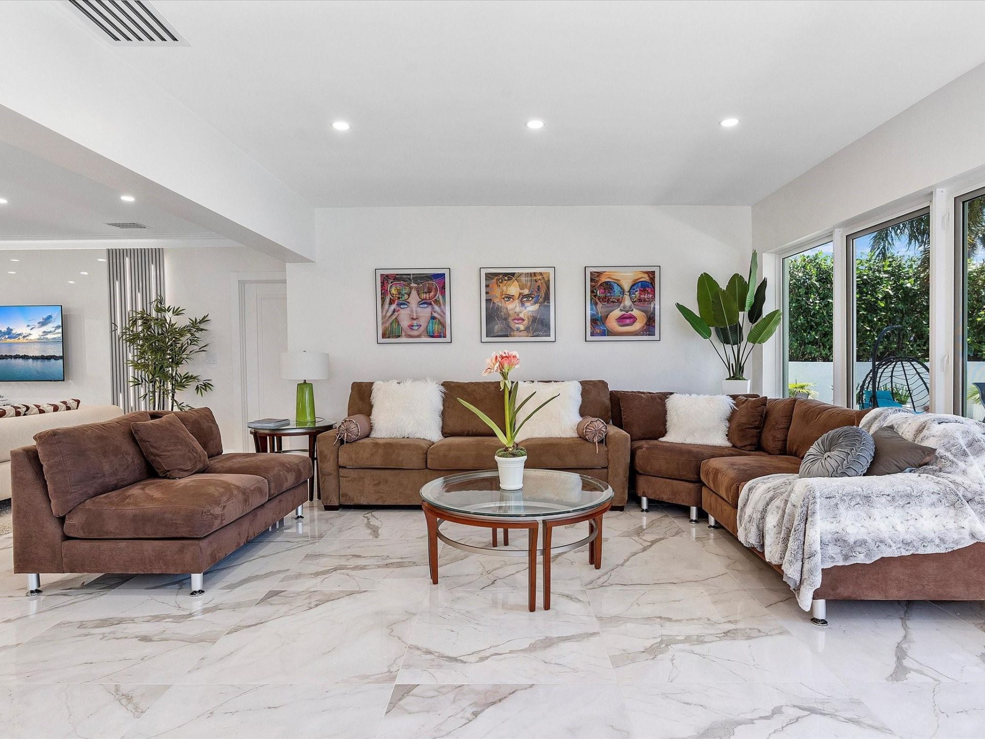 207 Royal Palm Drive, Fort Lauderdale, FL 33301 Photo