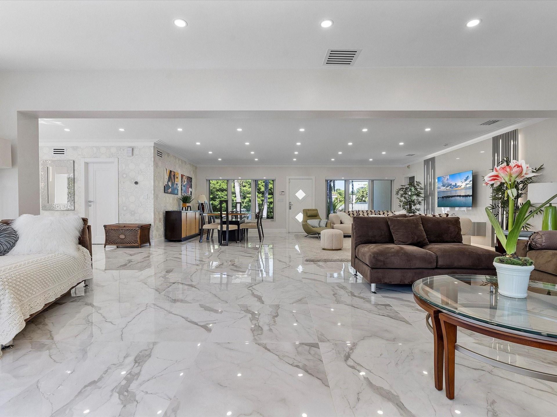 207 Royal Palm Drive, Fort Lauderdale, FL 33301 Photo