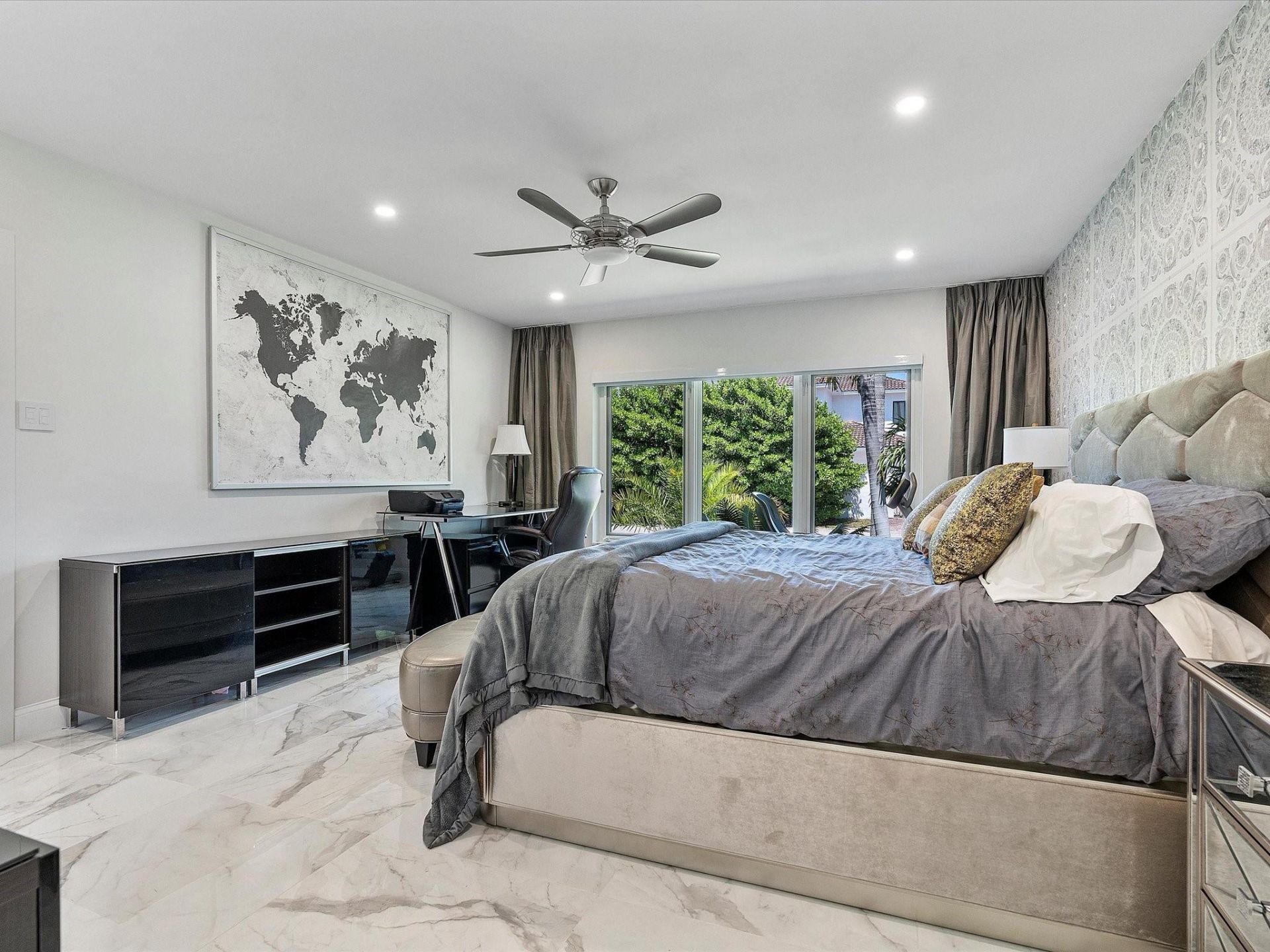 207 Royal Palm Drive, Fort Lauderdale, FL 33301 Photo