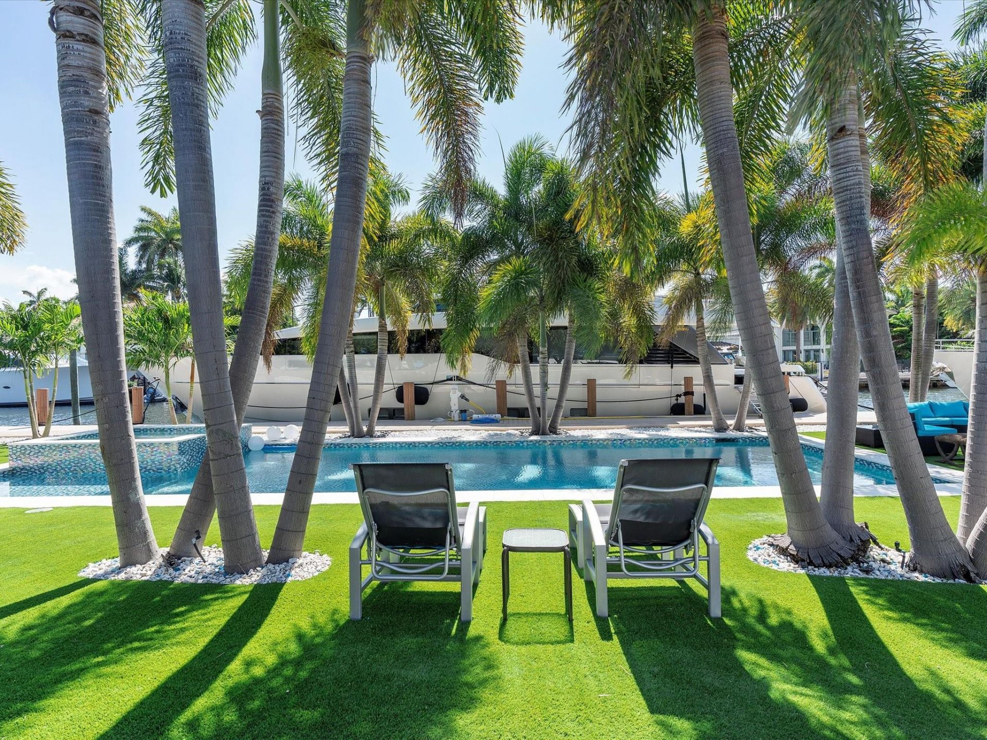 207 Royal Palm Drive, Fort Lauderdale, FL 33301 Photo