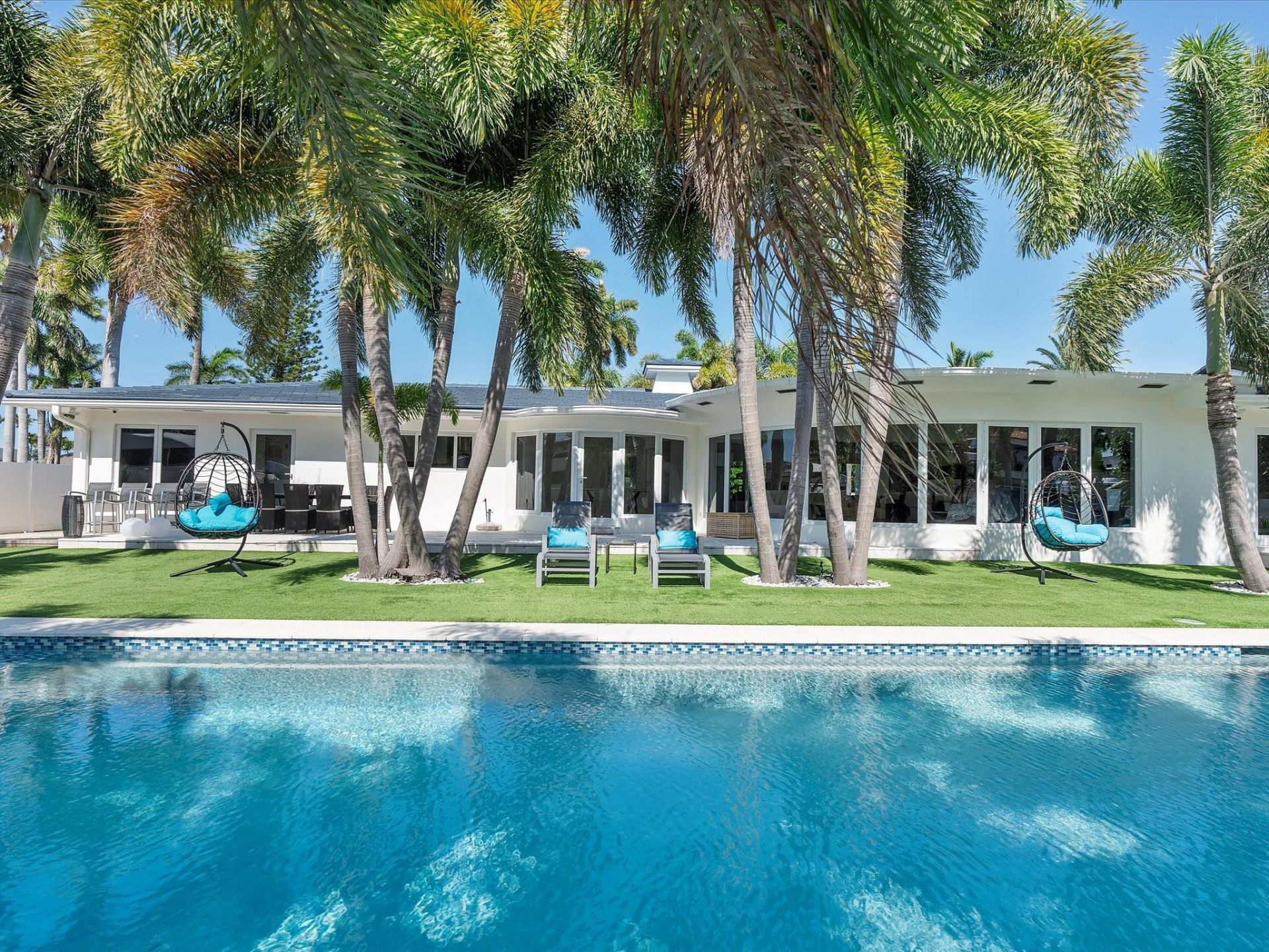 207 Royal Palm Drive, Fort Lauderdale, FL 33301 Photo