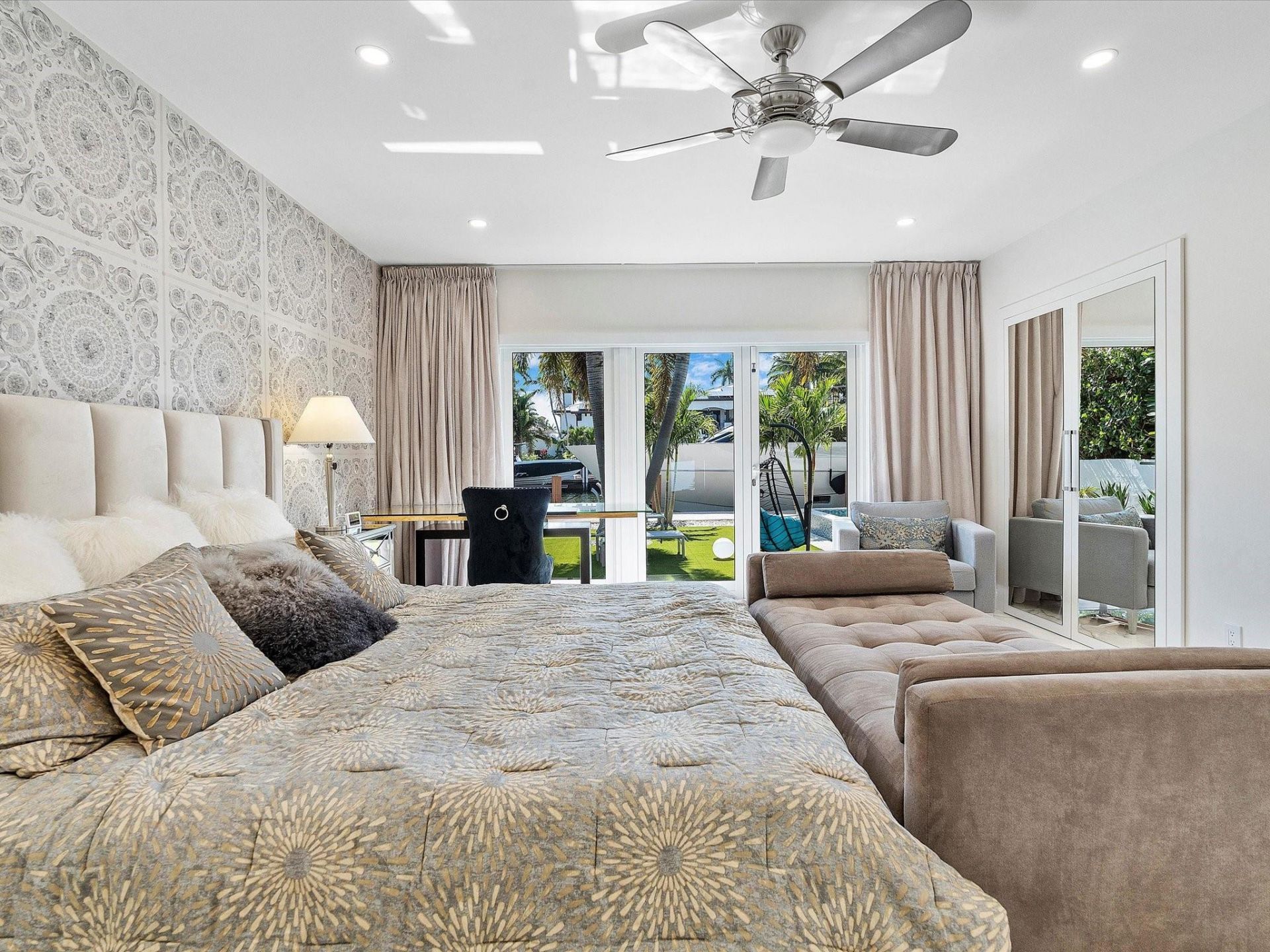207 Royal Palm Drive, Fort Lauderdale, FL 33301 Photo