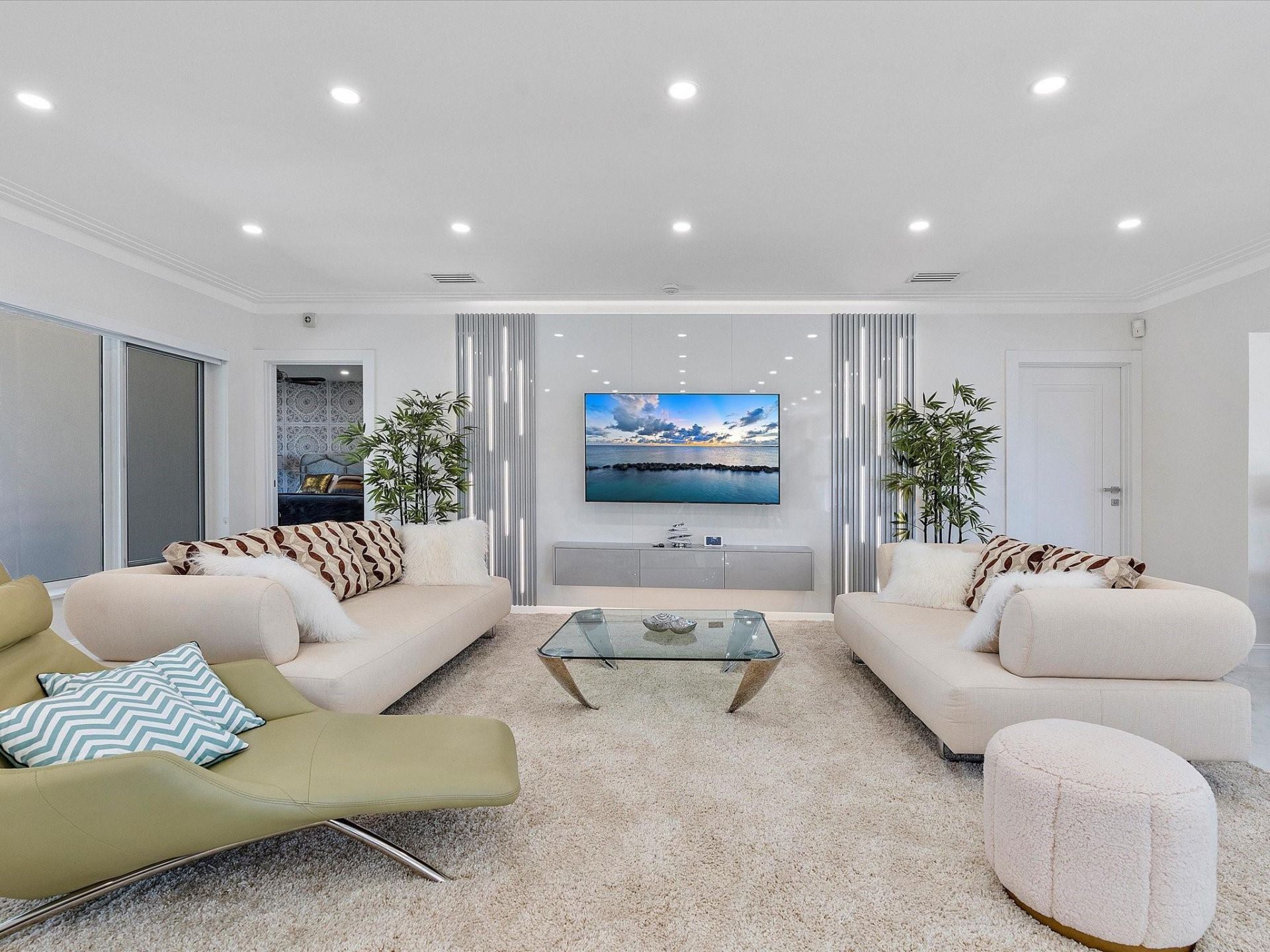 207 Royal Palm Drive, Fort Lauderdale, FL 33301 Photo