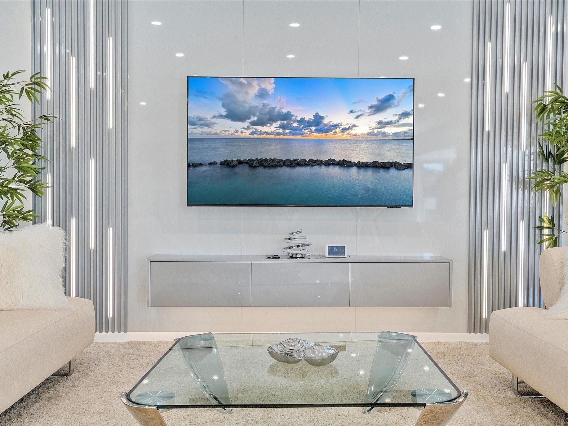 207 Royal Palm Drive, Fort Lauderdale, FL 33301 Photo