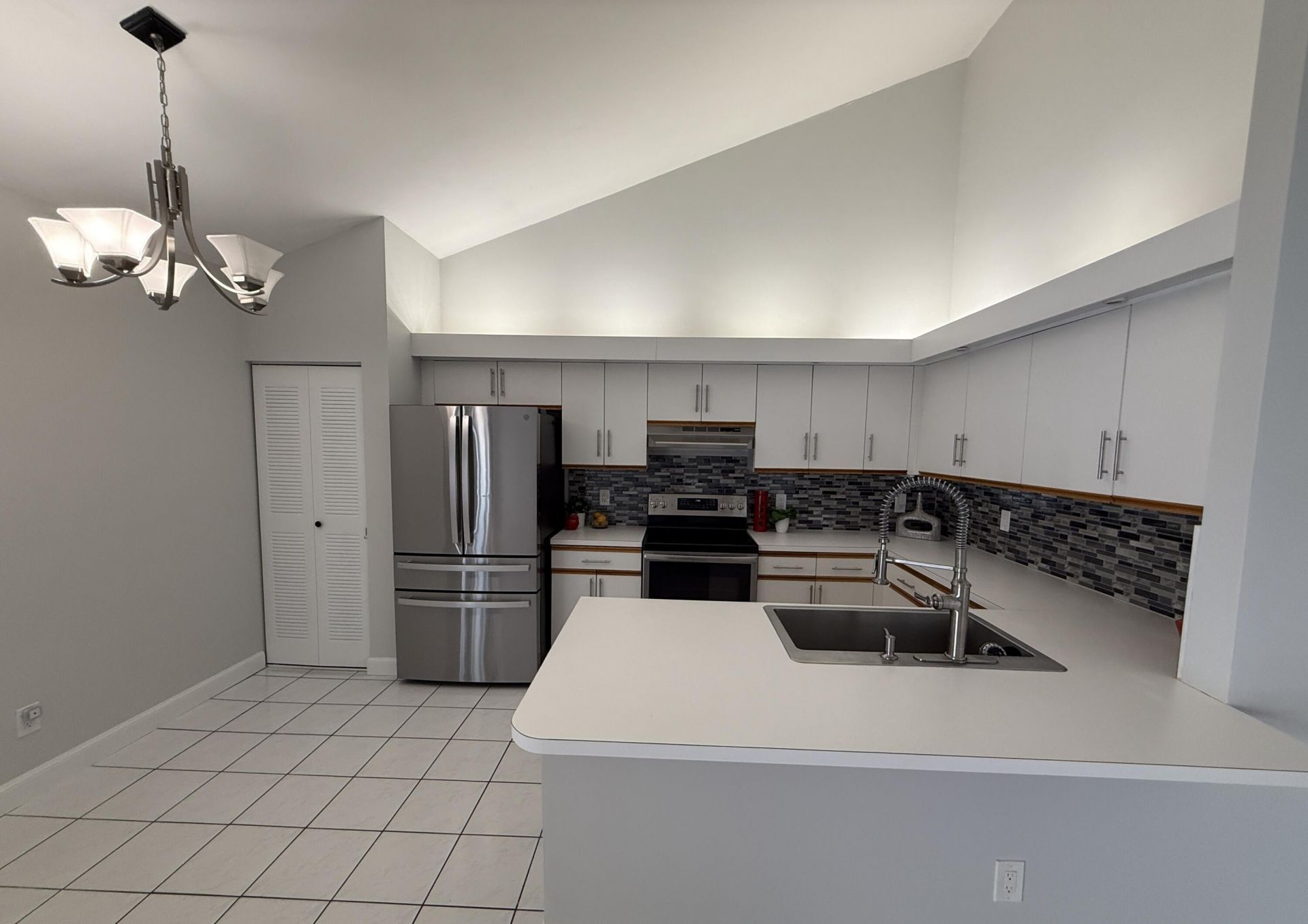 1204 Timberlane Circle, Unit 12d, Greenacres, FL 33463 Photo
