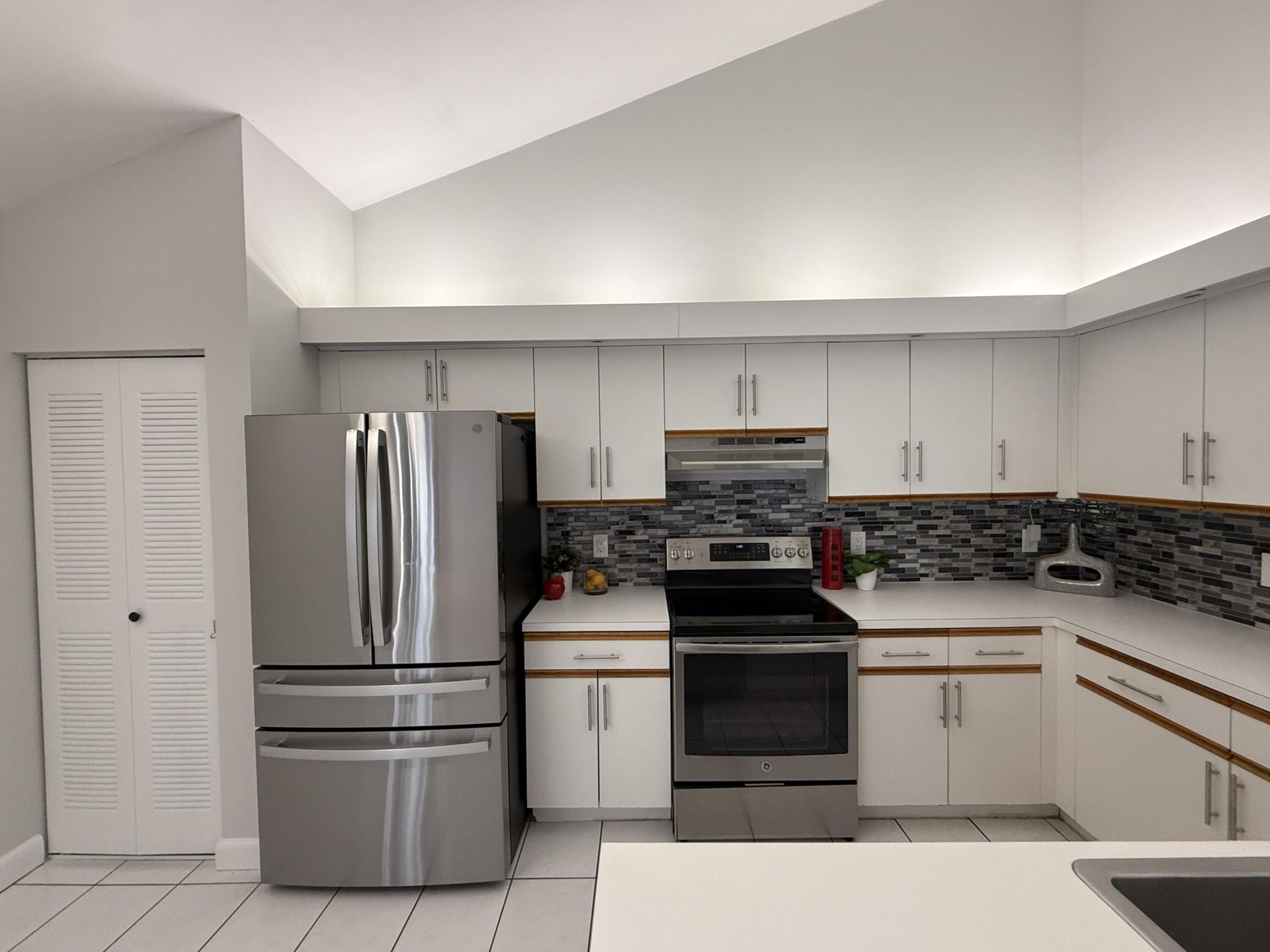 1204 Timberlane Circle, Unit 12d, Greenacres, FL 33463 Photo