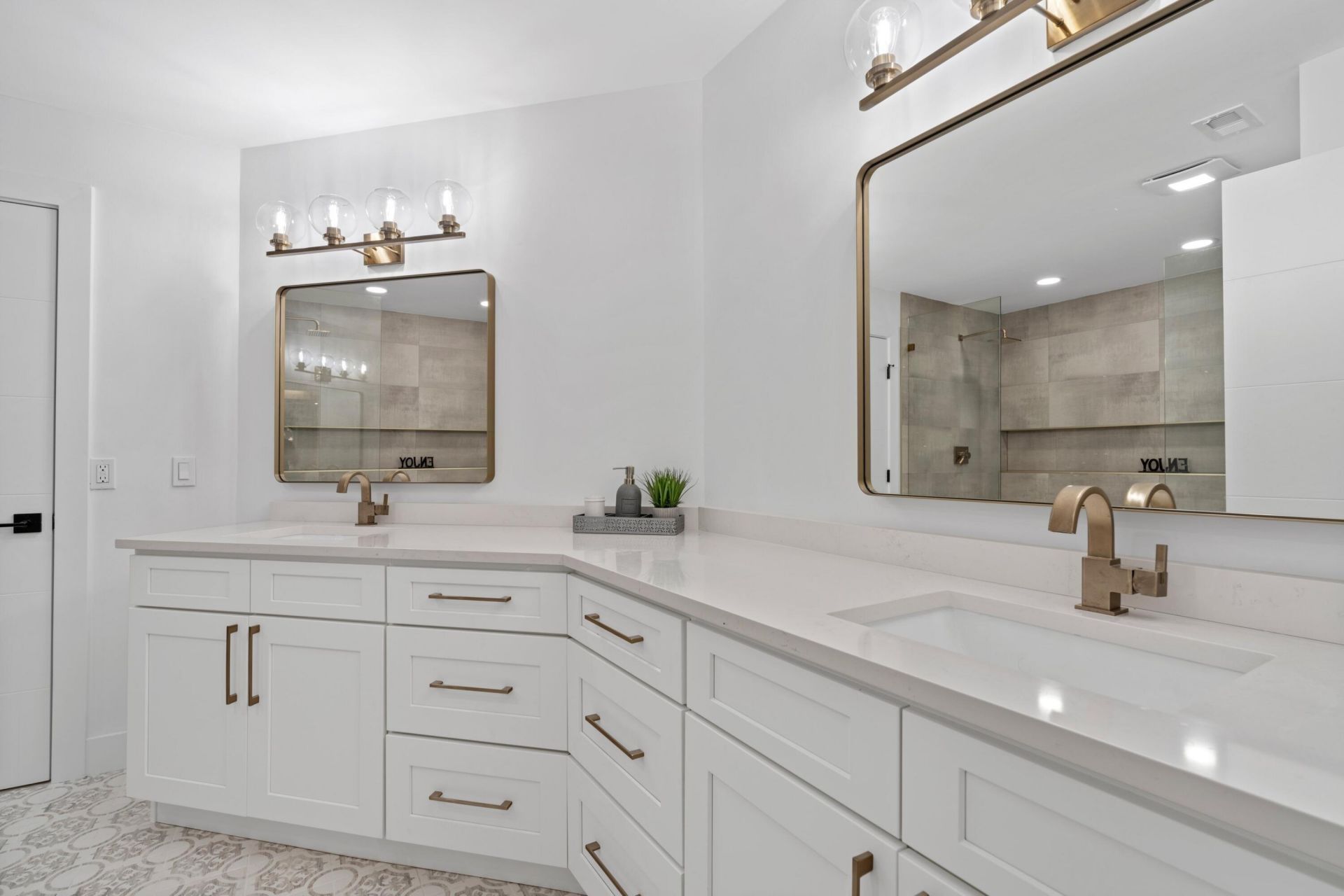 2339 Treasure Isle Drive, Unit 43, Palm Beach Gardens, FL 33410 Photo