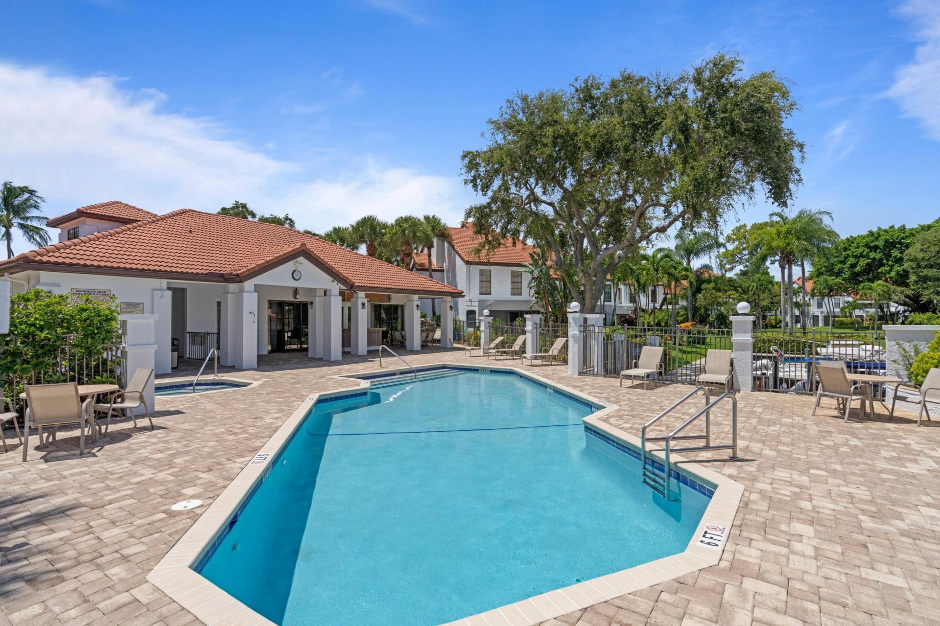 2339 Treasure Isle Drive, Unit 43, Palm Beach Gardens, FL 33410 Photo