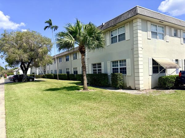 1560 Mckinley Street, Unit 115w, Hollywood, FL 33020