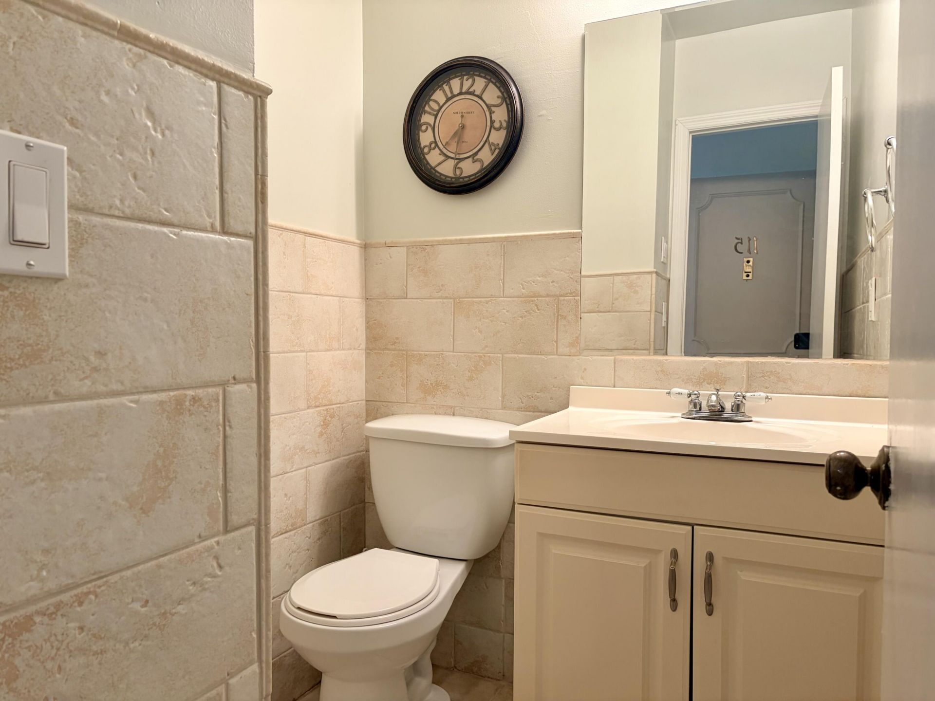 1560 Mckinley Street, Unit 115w, Hollywood, FL 33020 Photo