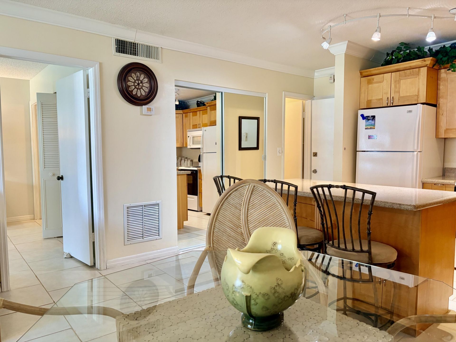 1560 Mckinley Street, Unit 115w, Hollywood, FL 33020 Photo