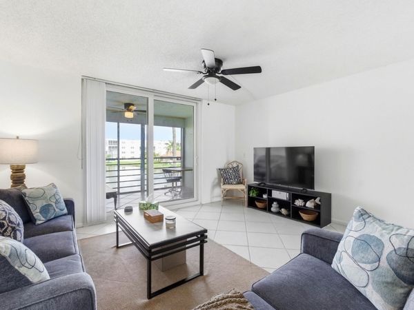 1024 SE 5th Avenue, Unit 202, Dania Beach, FL 33004