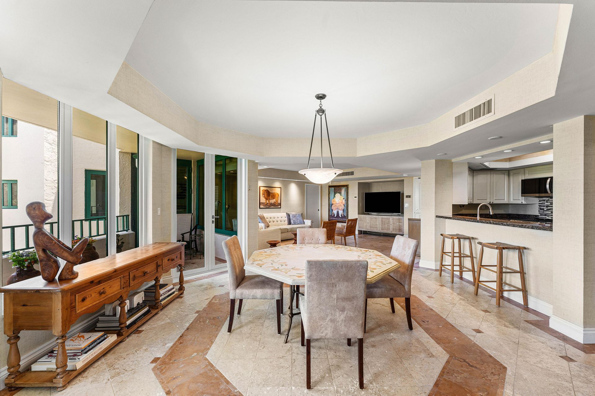 100 SE 5th Avenue, Unit 410, Boca Raton, FL 33432 Photo