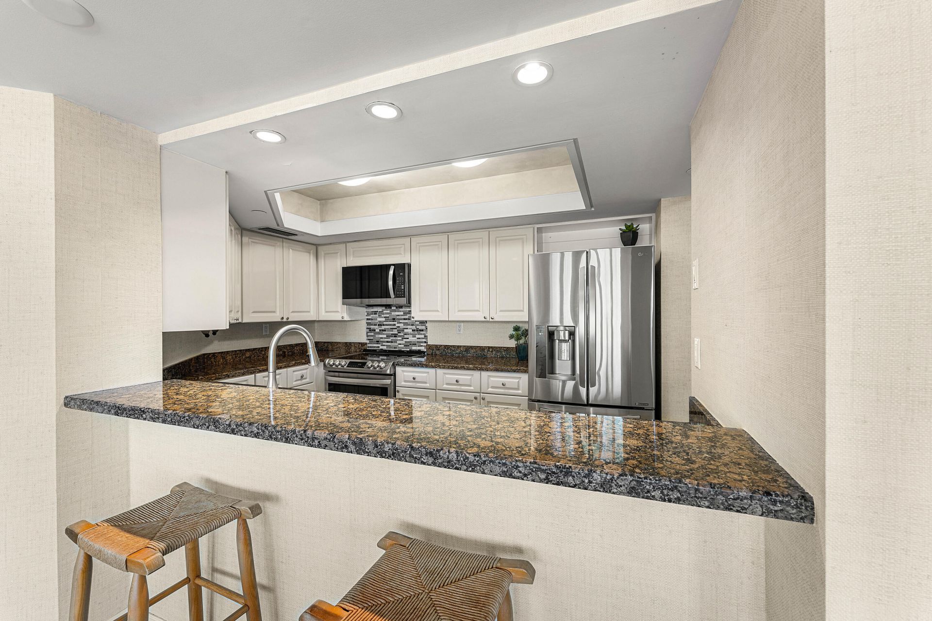 100 SE 5th Avenue, Unit 410, Boca Raton, FL 33432 Photo