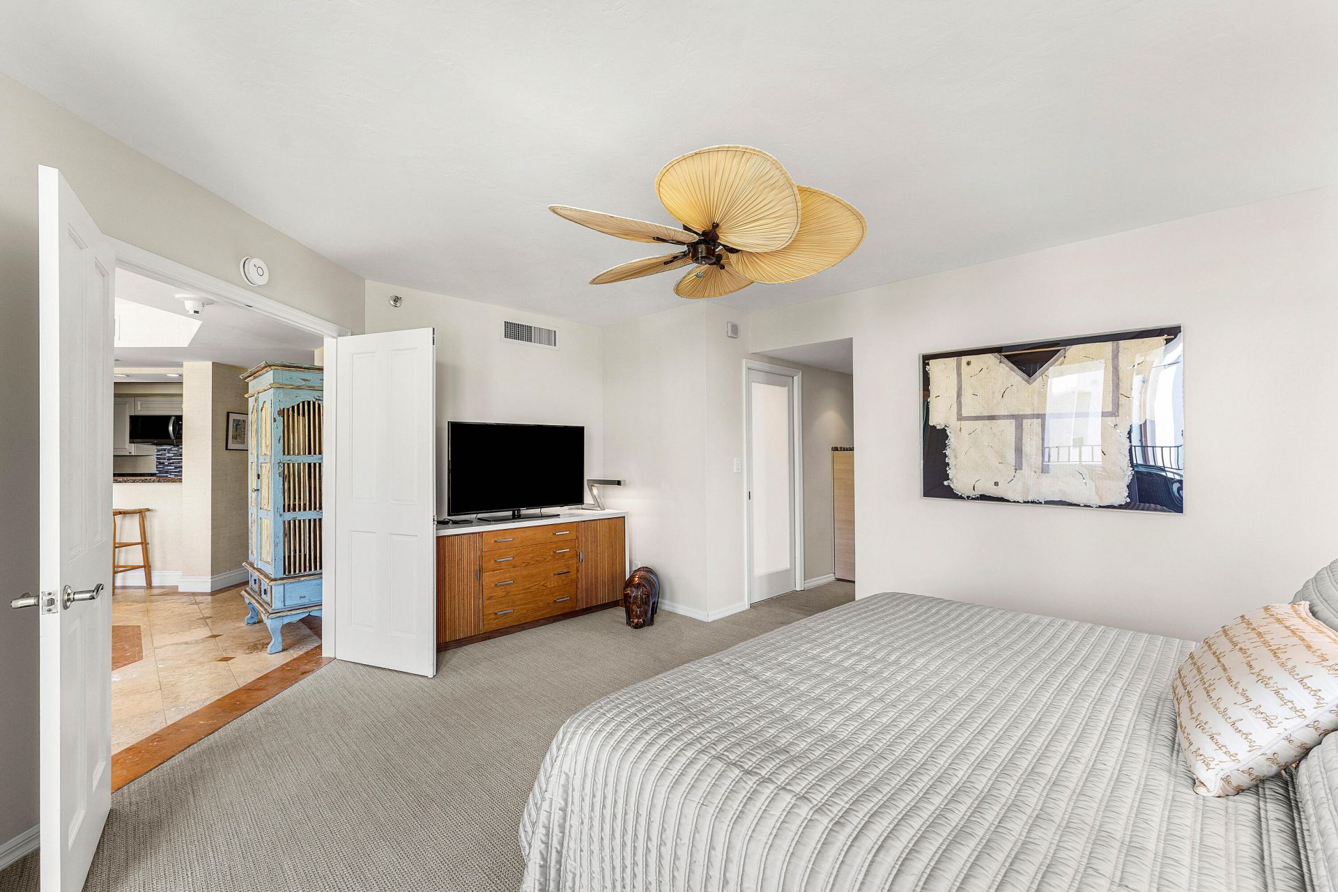 100 SE 5th Avenue, Unit 410, Boca Raton, FL 33432 Photo