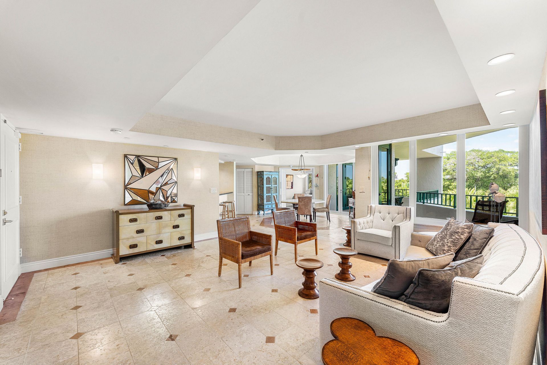 100 SE 5th Avenue, Unit 410, Boca Raton, FL 33432 Photo