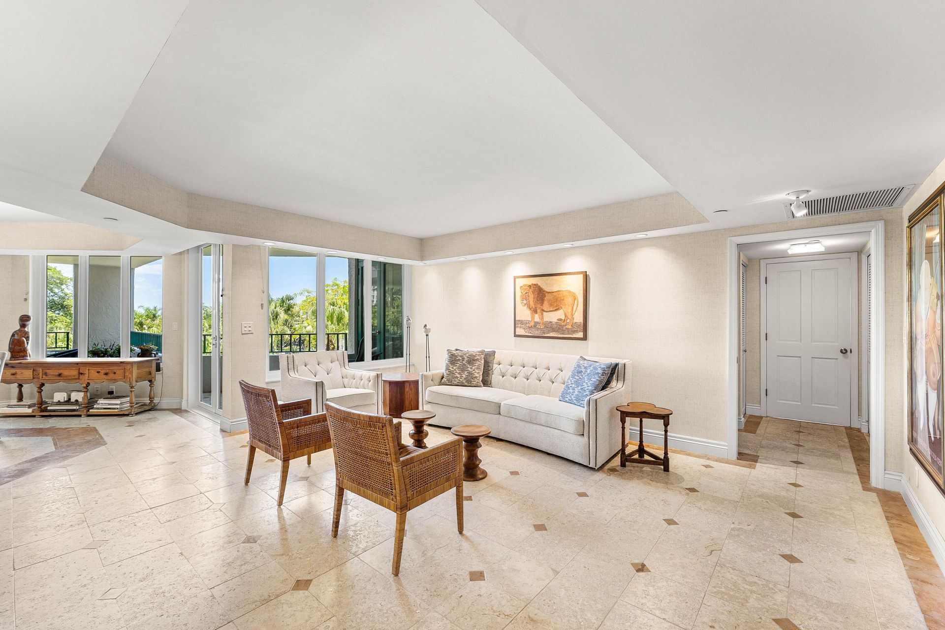 100 SE 5th Avenue, Unit 410, Boca Raton, FL 33432 Photo