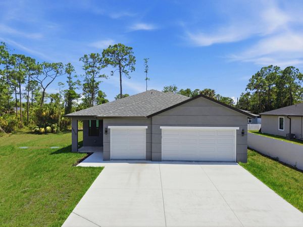 8010 Sandalwood Lane, LaBelle, FL 33935
