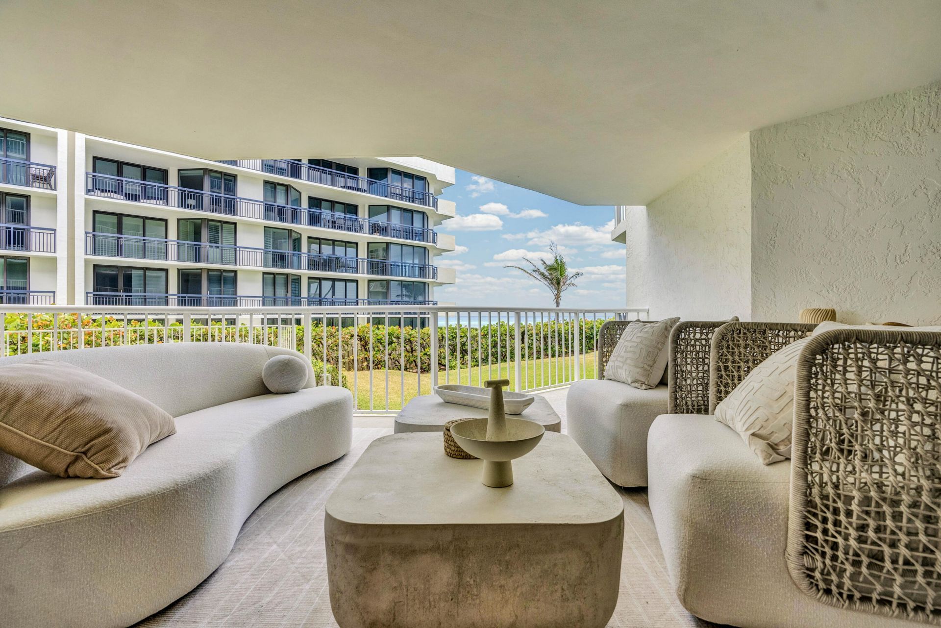 3170 S Ocean Boulevard, Unit N204, Palm Beach, FL 33480 Photo