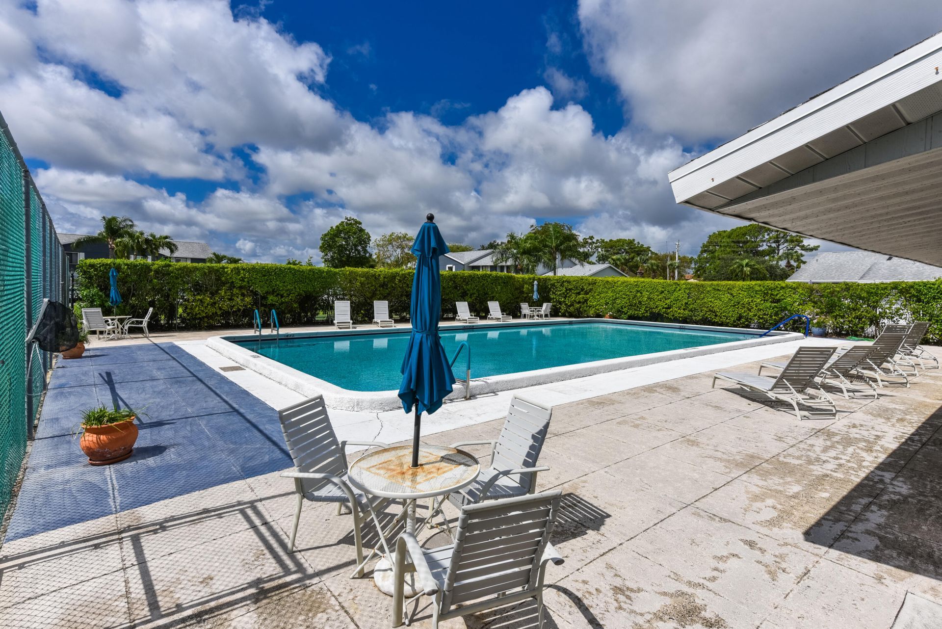 2641 Gately Drive W, Unit 1104, West Palm Beach, FL 33415 Photo