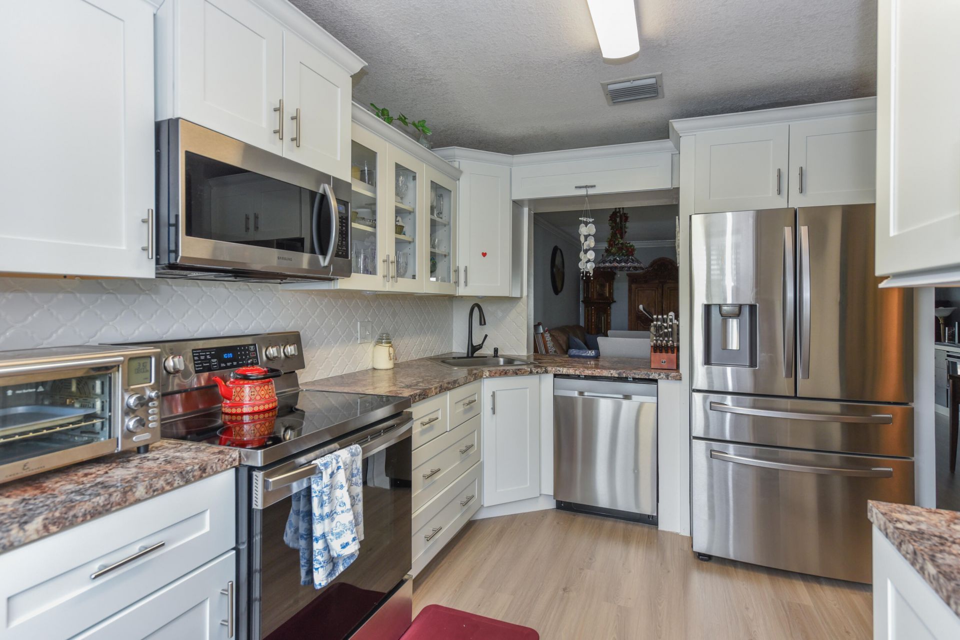 2641 Gately Drive W, Unit 1104, West Palm Beach, FL 33415 Photo