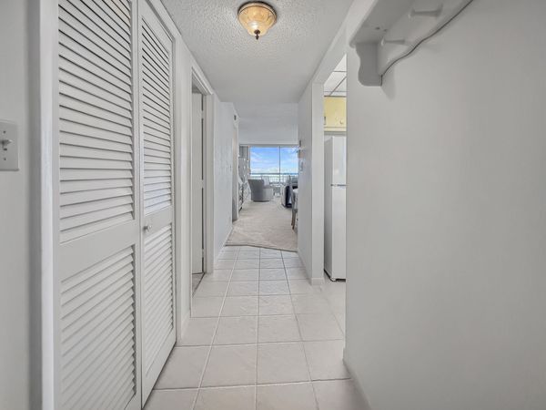 555 NW 4th Avenue, Unit 401, Boca Raton, FL 33432